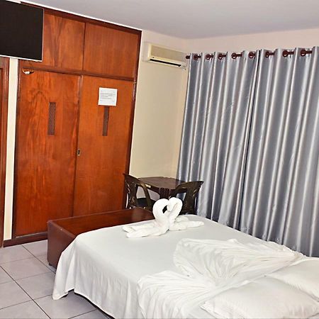 Hostal Ibiza Санта-Крус-де-ла-Сьерра Экстерьер фото