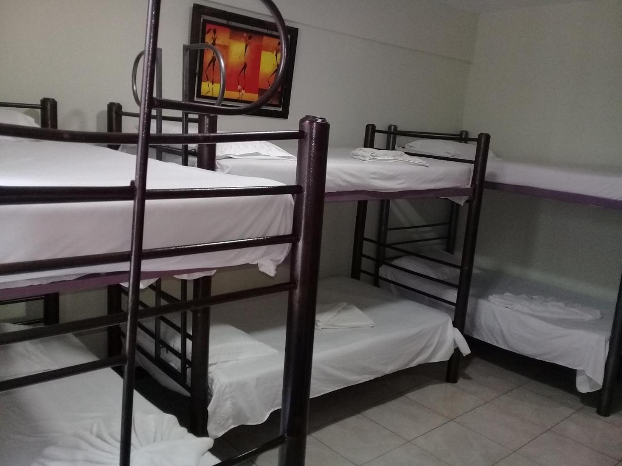 Hostal Ibiza Санта-Крус-де-ла-Сьерра Экстерьер фото