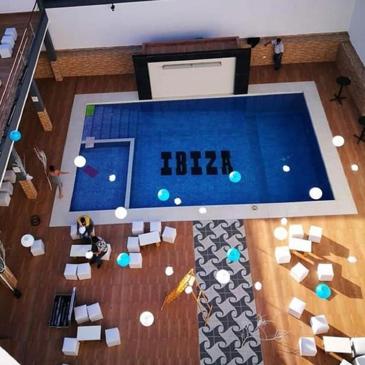 Hostal Ibiza Санта-Крус-де-ла-Сьерра Экстерьер фото