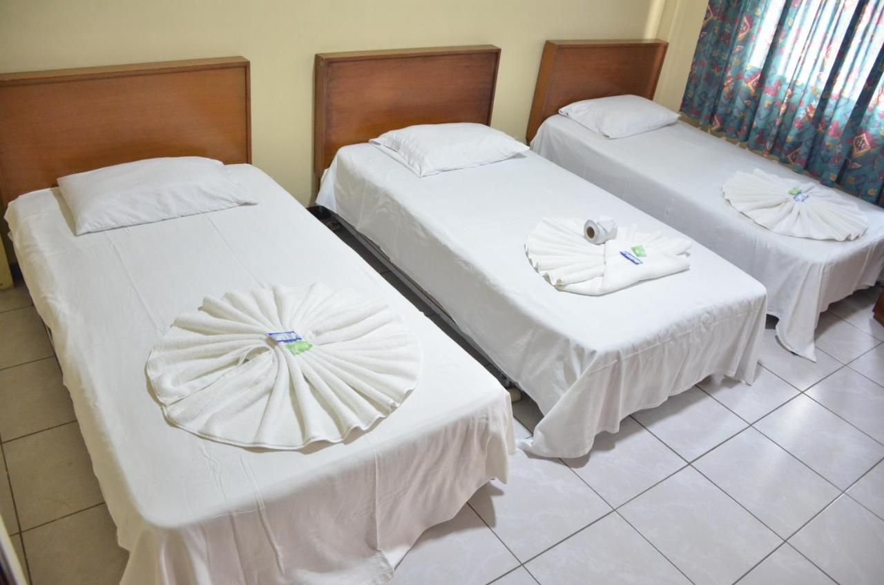 Hostal Ibiza Санта-Крус-де-ла-Сьерра Экстерьер фото