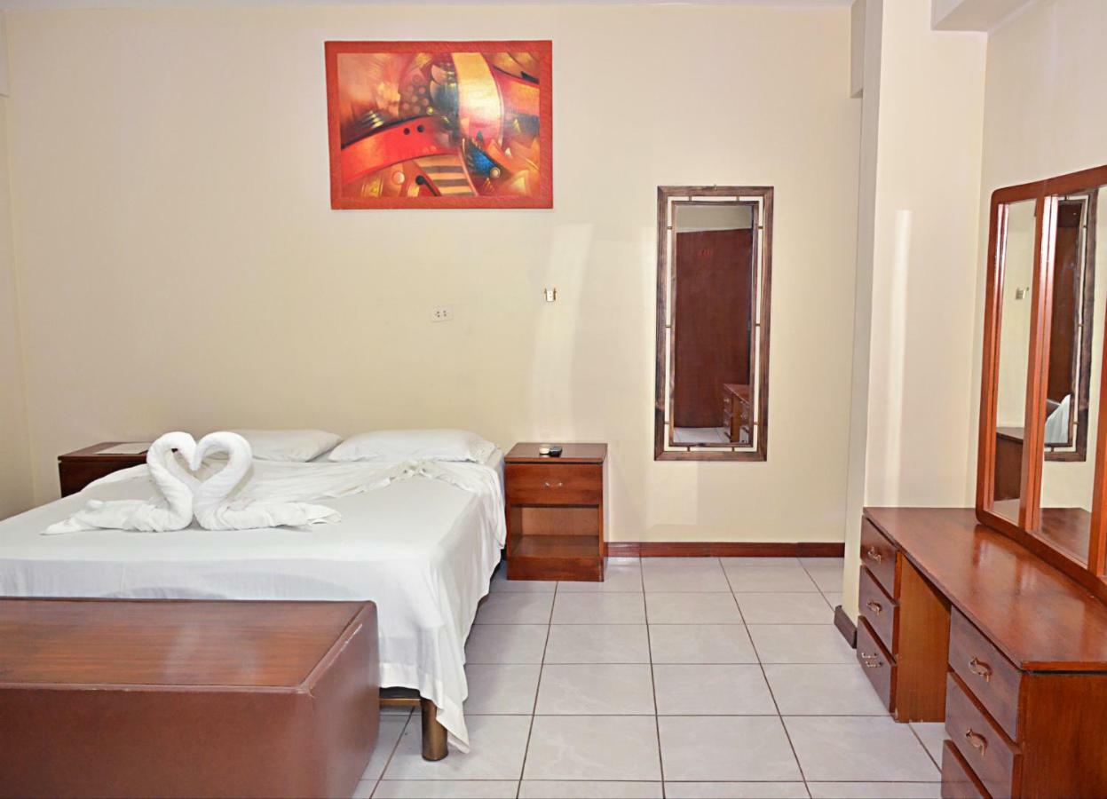 Hostal Ibiza Санта-Крус-де-ла-Сьерра Экстерьер фото